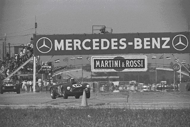 Dave MacDonald and Fireball Roberts co-drive the Shelby Cobra Roadster at the 12 HRS Sebring in 1963